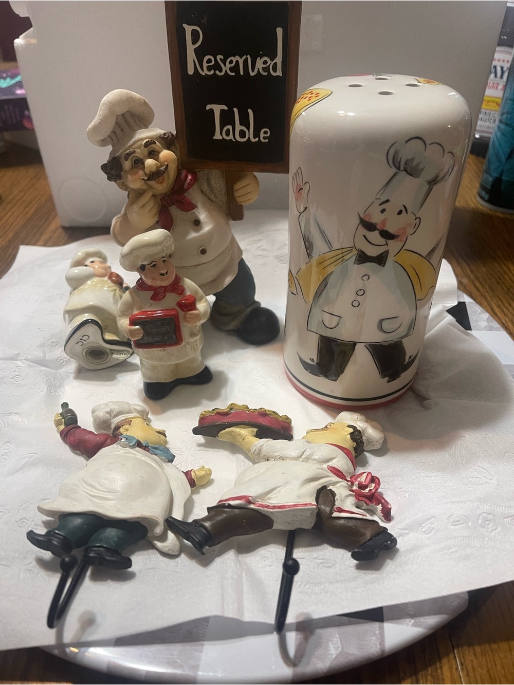 Decorative Chef Figurine Salt Shaker and Key Hook Set - White